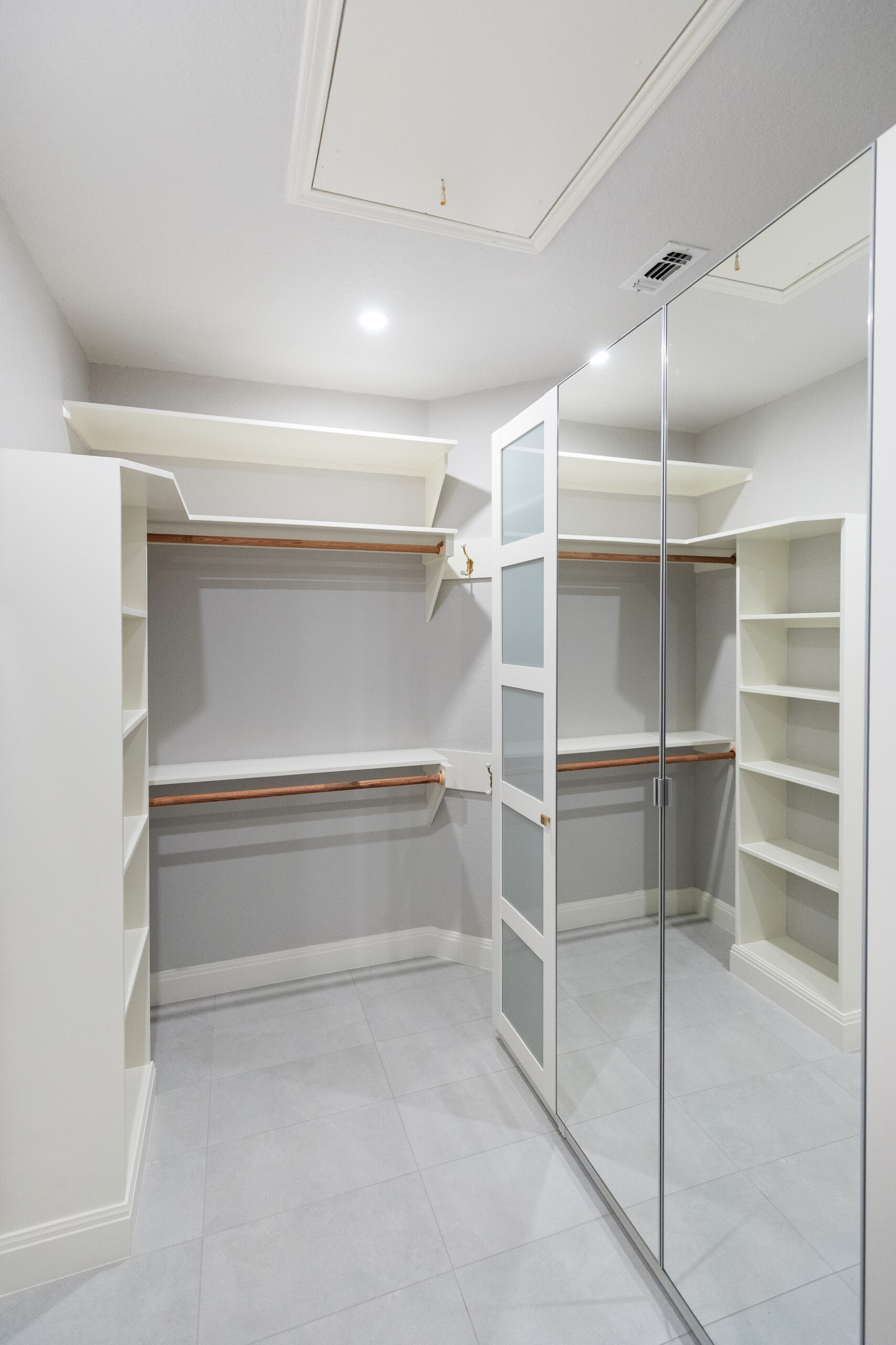 Modern bathroom remodel company in Fair Oaks Ranch Texas