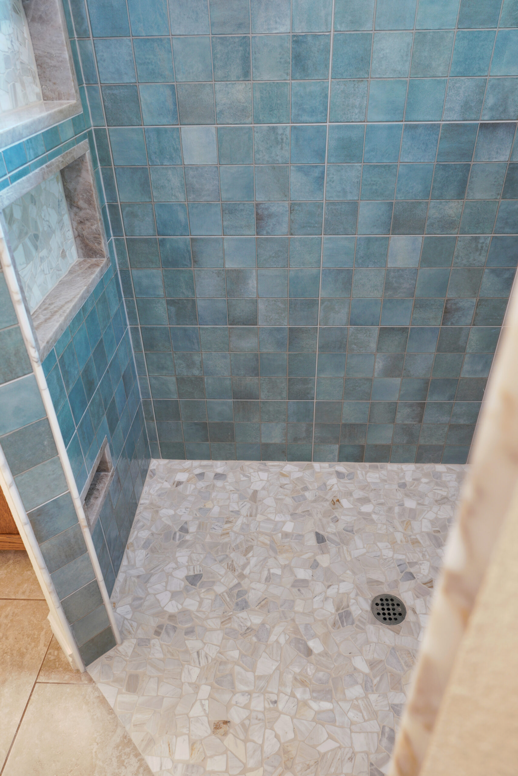Luxury walk-in shower with niches