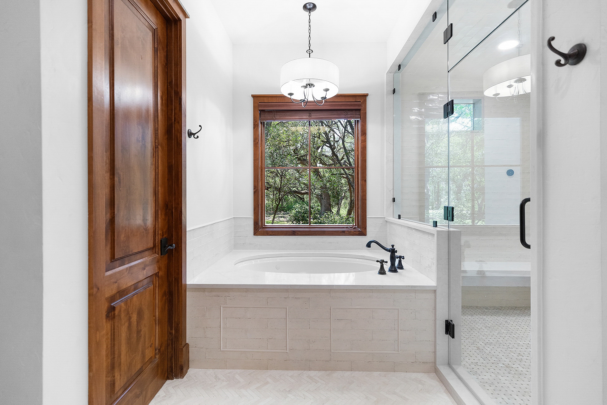Custom Home Builder in Kerrville | Texas Highlands Custom Homes & Remodel Custom home bathroom by Texas Highlands Custom Homes & Remodel